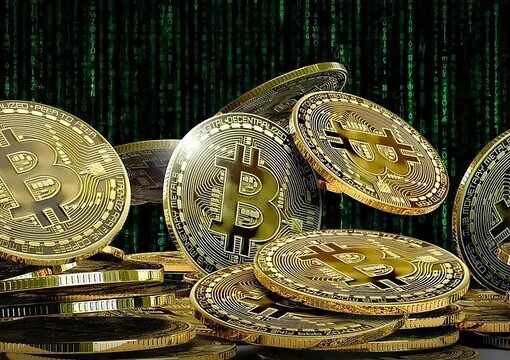 بیت‌کوین بالای ۹۴ هزار دلار معلق باقی ماند