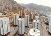 یک میلیون خانواده در انتظار خانه‌ای که دیرتر و گران‌تر می‌رسد