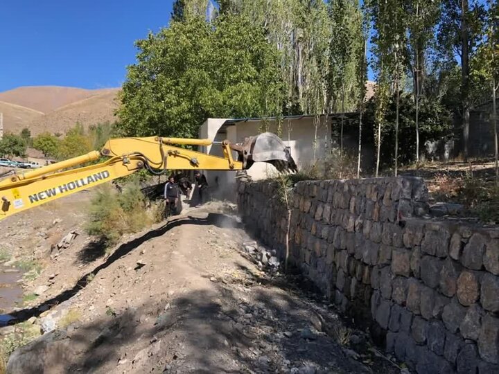 ساخت وسازهای غیرمجاز تجاوز به حریم رودخانه‌ها است