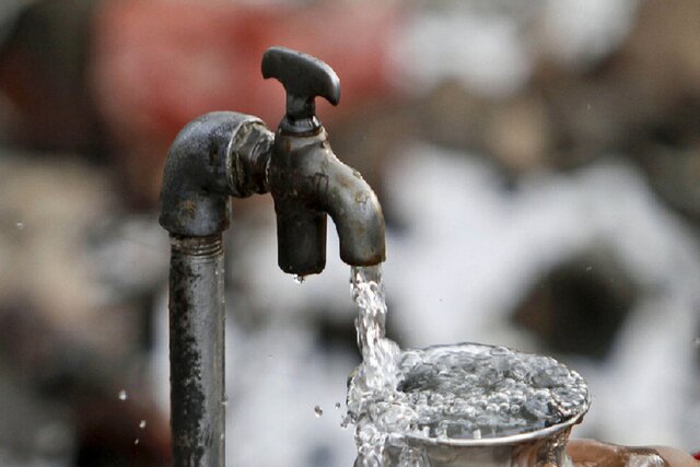 تهران روزانه یک چهارم منابع آب خود را از دست میدهد