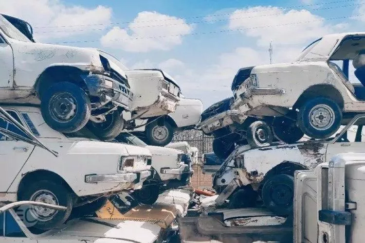اسقاط ۲.۴ میلیون خودروی فرسوده در ۱۹ سال