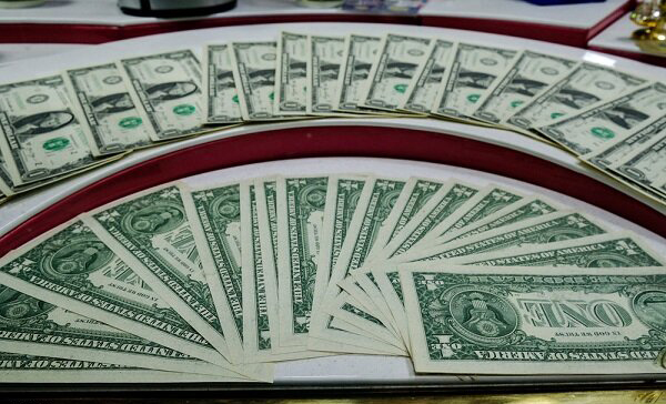 قیمت دلار و یورو ۲ مهر ۱۴۰۴