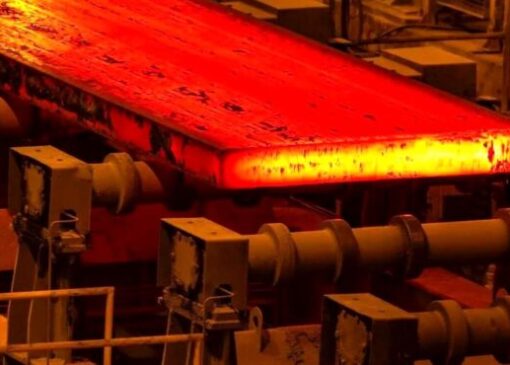 ۲۷ میلیون تن تولید فولاد قربانی قطعی برق و گاز شد