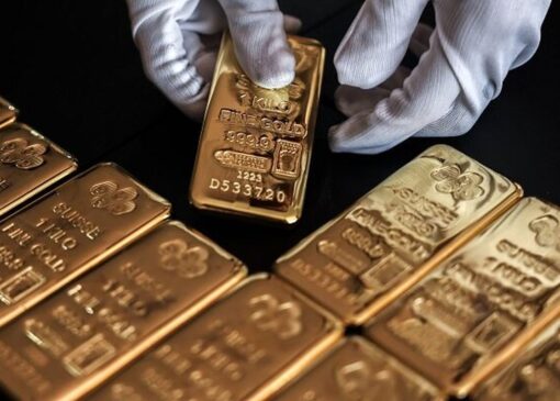 قیمت انس طلا به ۳۶۸۱ دلار رسید