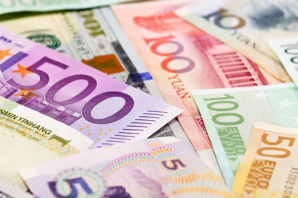 ثبات در بازار توافقی ارز؛ دلار ۷۲۵۰۱ و یورو ۸۴۶۲۸ تومان ماند