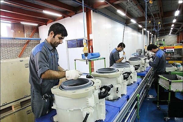 رشد محدود صنعت در مهر؛ رکود کل اقتصاد ادامه دارد