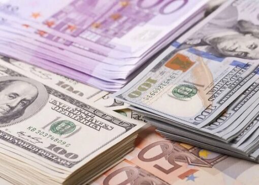 افزایش نرخ دلار در بازار تجاری