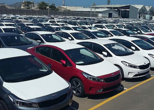 واردات خودرو امسال به ۵۰ هزار دستگاه هم نمی‌رسد