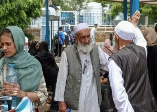 بیمه پایه سلامت برای اتباع مجاز الزامی شد