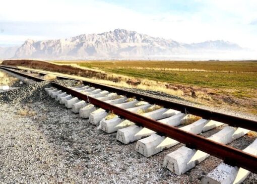 درآمد سالانه ۸ میلیارد دلاری ایران در کدام ایستگاه مانده است؟