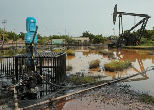 آمریکا دنبال کنترل تولید و صادرات نفت ونزوئلا است