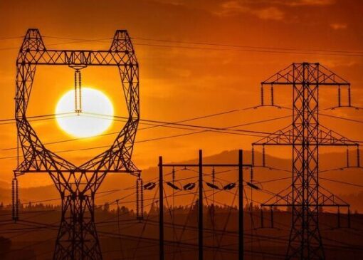 مدیریت ۱۱۰ مگاواتی برق در استان تهران