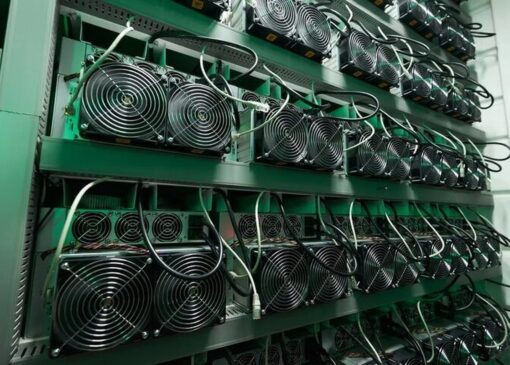 بیت‌کوین تحت تاثیر طوفان