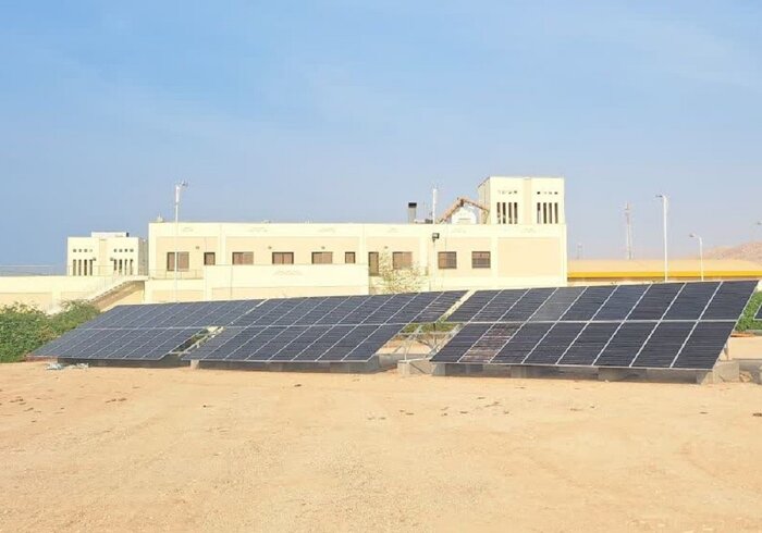 نیروگاه خورشیدی پایانه بندر سیراف به بهره‌برداری رسید