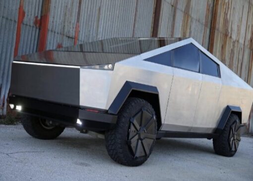 تلاش تسلا برای حفظ بازار با ارائه سایبر تراک ارزان قیمت