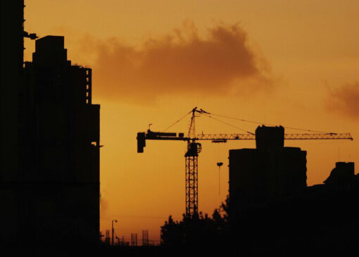 دولت دنبال قطع زنجیره تولید مسکن است