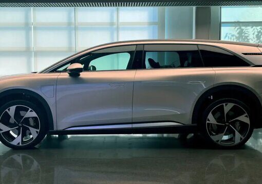 موج تغییر و تحولات خودروهای برقی به لوسید رسید