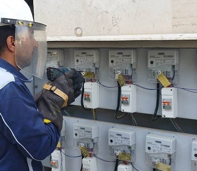 نصب بیش از ۳۰۰ هزار کنتور هوشمند برای مشترکین استان تهران