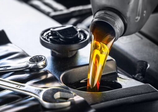 روایت فروشندگان از جهش قیمت روغن موتور در بازار