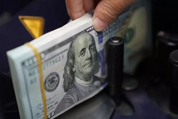 روند کاهشی قیمت دلار در بازار ارز رسمی ادامه دارد