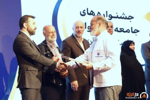 دکتر حجت نظری، مدیرعامل شرکت توسعه صنایع نفت و گاز سرو، مدیر نمونه استان تهران شد
