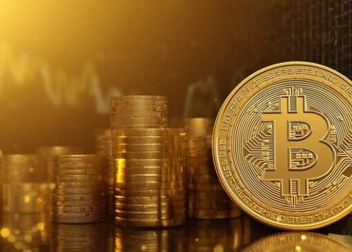 بانک «استاندارد چارترد» روی پیش‌بینی قیمت ۱۰۰ هزار دلاری بیت‌کوین پابرجا ماند